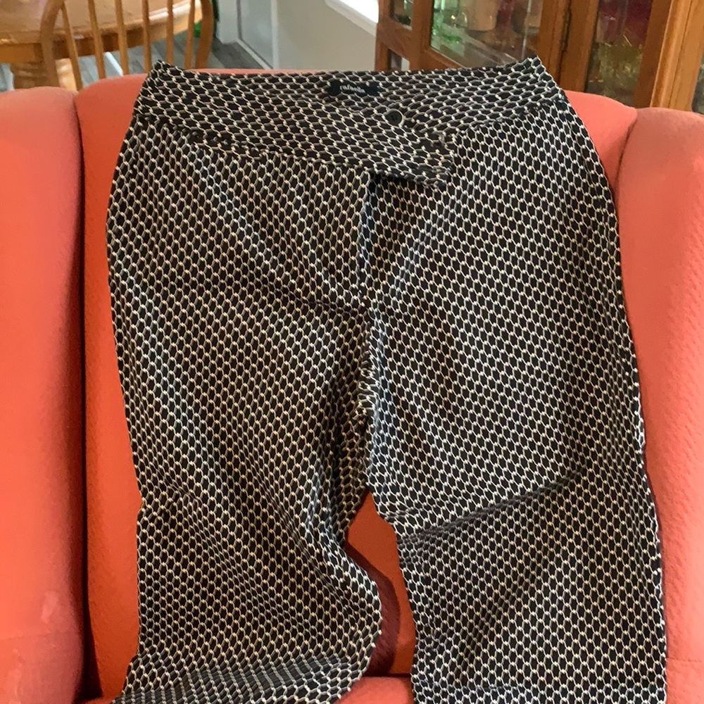 Black and white capris